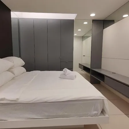 Mulberry Verve Suites Kl Mid Valley Kuala Lumpur Exterior photo